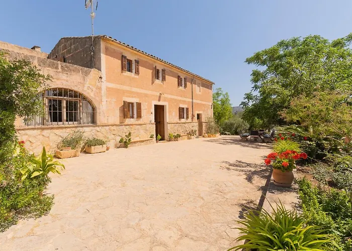 Murtera- Traditional Country Manor House For 9 People 5 Bedrooms And 4 Bathrooms Near Sant Llorenc